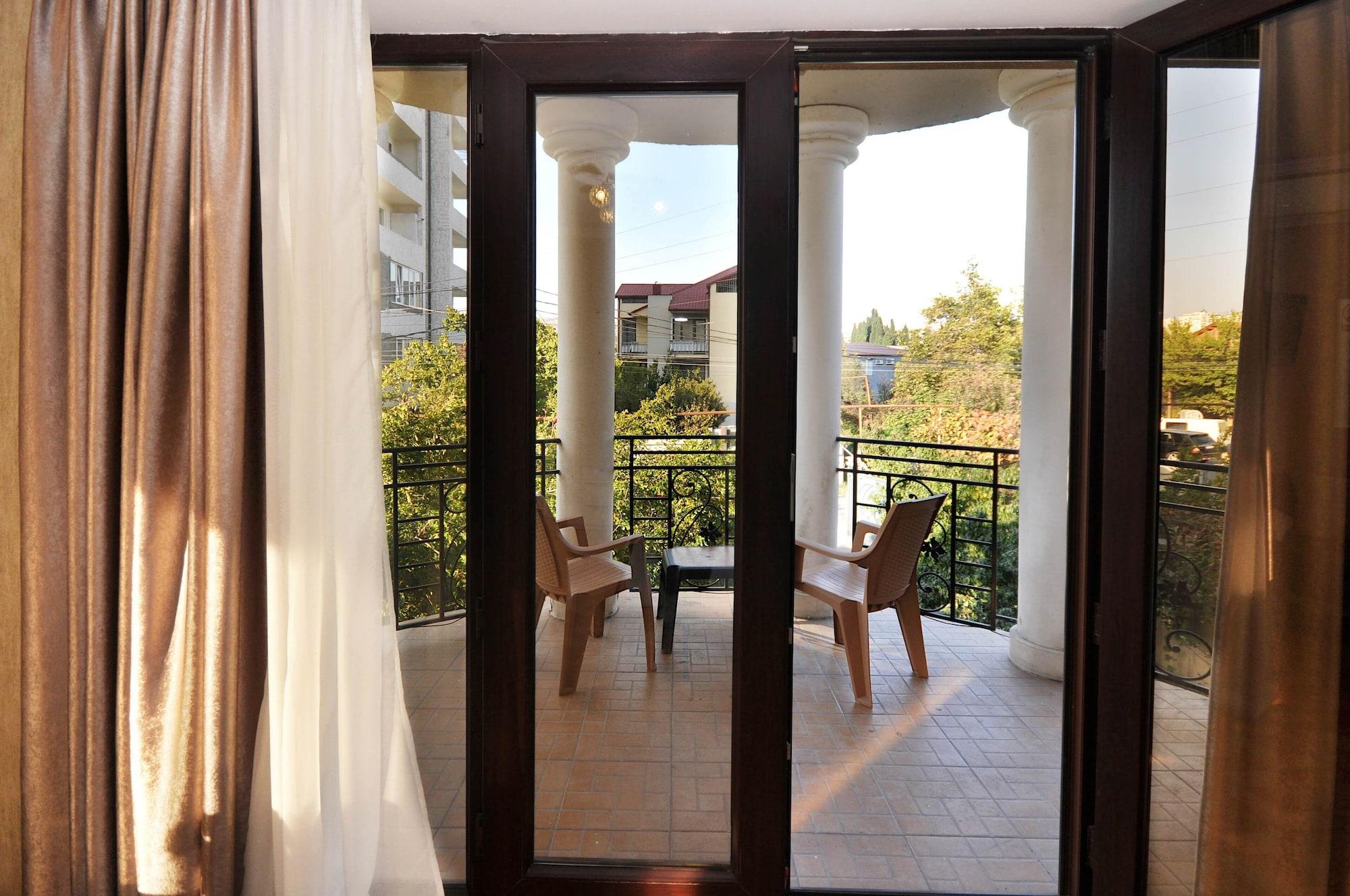 Villa Victoria Тбилиси Екстериор снимка